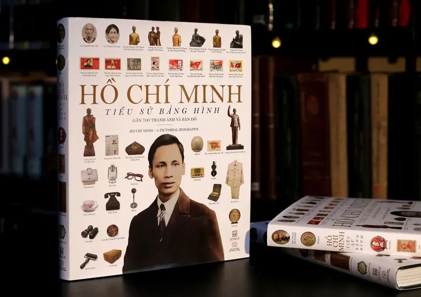 Ra mắt sách “Hồ Chí Minh - Tiểu sử bằng hình” nhân dịp 80 năm Quốc khánh