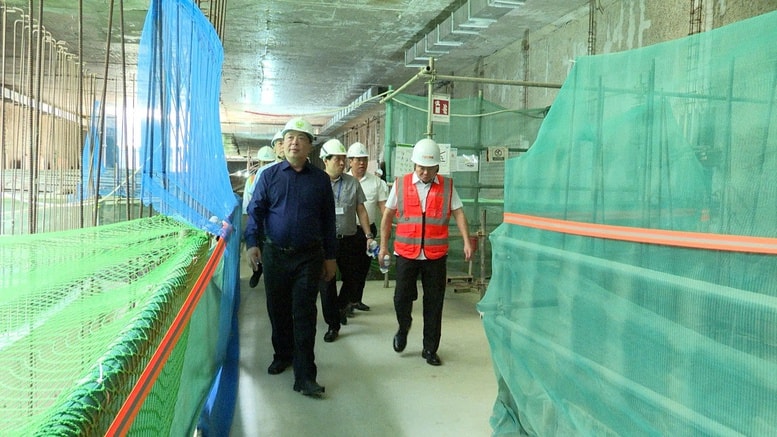 Bộ trưởng Bộ Xây dựng thúc tiến độ ga ngầm metro Nhổn - ga Hà Nội