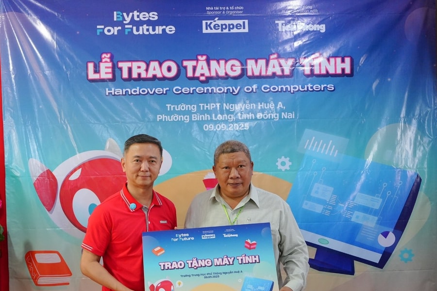 Keppel trao tặng thiết bị công nghệ cho hơn 1.200 học sinh Đồng Nai