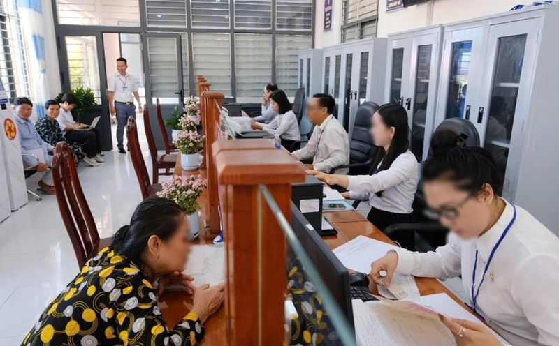 Xác định thời hạn hưởng phụ cấp kiêm nhiệm sau sáp nhập đơn vị hành chính cấp xã