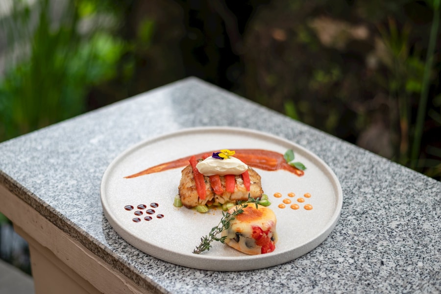 Thưởng thức hương vị Địa Trung Hải tại Rooftop Garden Bar