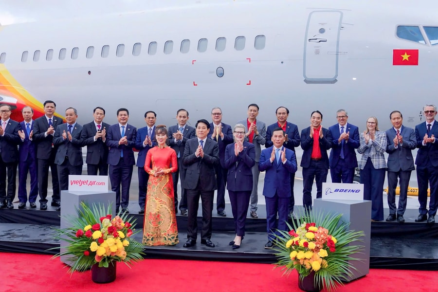 Bản tin trưa 22/9: Vietjet nhận bàn giao tàu bay Boeing đầu tiên; Giá vàng miếng SJC giữ ở mức 133 triệu đồng/lượng