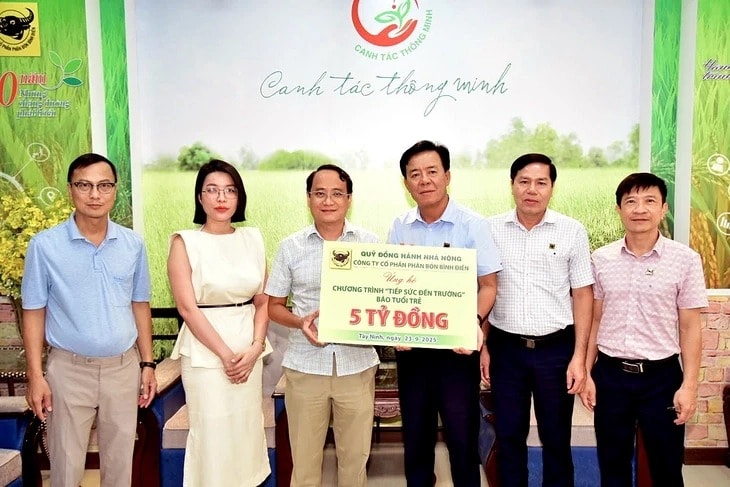 22 năm, Phân bón Bình Điền đóng góp gần 100 tỷ đồng chắp cánh ước mơ đến giảng đường