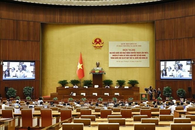 Hoàn thiện khung pháp lý để bảo vệ người tiêu dùng trong thương mại điện tử