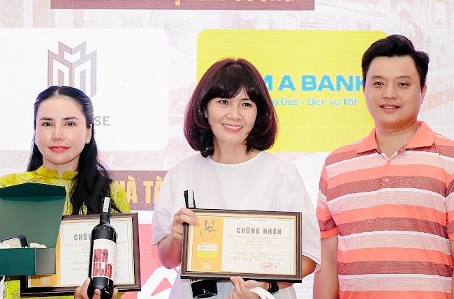 Golfer Nguyễn Liên Hương giành giải 3 bảng nữ - "Nghĩa khí"