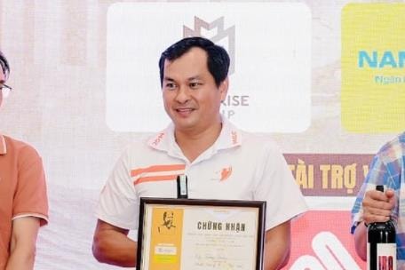 Golfer Ngô Hồng Quang giành giải Nhất bảng B - “Trí tuệ”