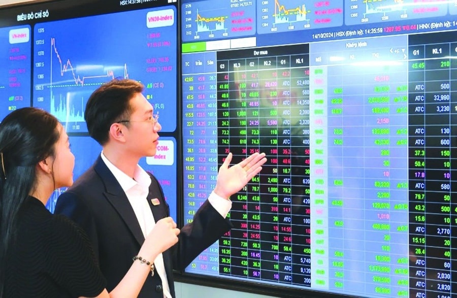 Bloomberg: Việt Nam đứng trước cơ hội bứt phá sau khi được FTSE Russell nâng hạng