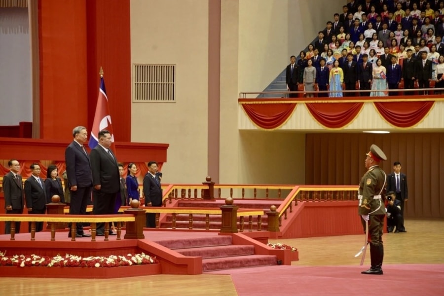 Tổng Bí thư Kim Jong Un chủ trì lễ đón Tổng Bí thư Tô Lâm