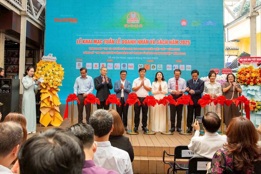Tuần lễ Doanh nhân và Sách 2025 chính thức khai mạc với nhiều hoạt động ý nghĩa