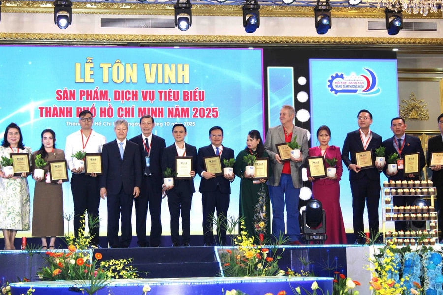 Bidrico nhận danh hiệu “Doanh nhân tiêu biểu” và “Sản phẩm, Dịch vụ tiêu biểu TP.HCM 2025”