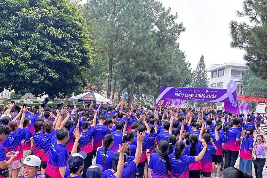 NAPAS, Mastercard và Payoo trao tặng gói tầm soát ung thư và xét nghiệm HPV cho phụ nữ yếu thế