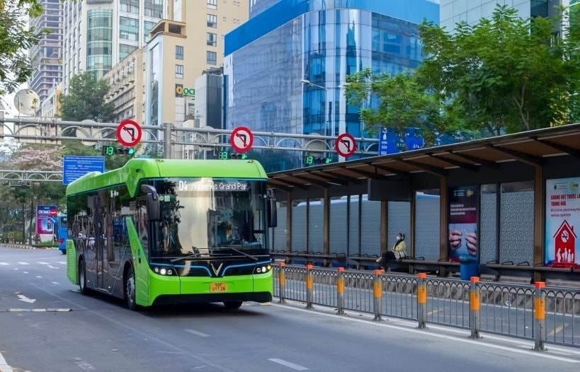 TP.HCM yêu cầu sớm công khai lộ trình chuyển đổi phương tiện giao thông xanh