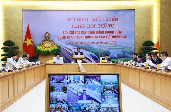 Thủ tướng chỉ đạo đẩy nhanh tiến độ các dự án đường sắt trọng điểm quốc gia