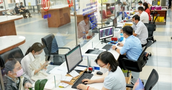 Bộ Nội vụ đề xuất bỏ yêu cầu chứng chỉ trong tiêu chuẩn bổ nhiệm lãnh đạo, quản lý