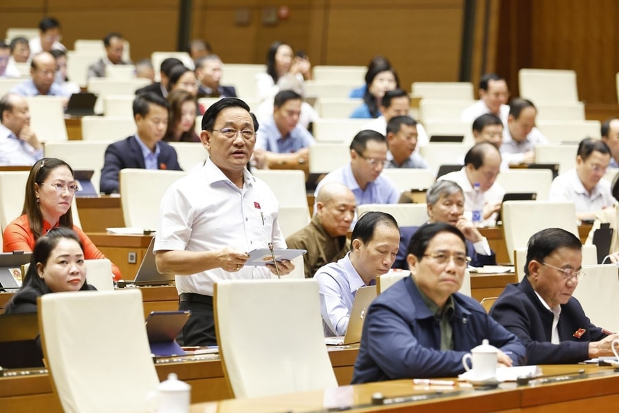 Đại biểu Quốc hội kiến nghị tăng lương cơ sở từ đầu năm 2026