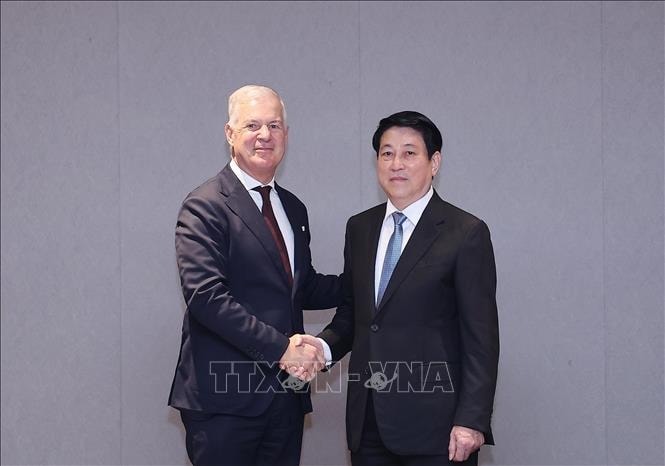 Chủ tịch nước Lương Cường tiếp Tổng Thư ký Phòng Thương mại Quốc tế John Denton