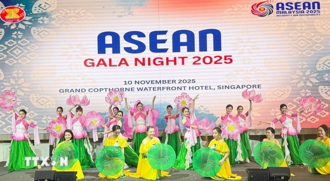 Tinh thần đoàn kết Đông Nam Á lan tỏa qua lễ hội văn hóa và ẩm thực ASEAN 2025
