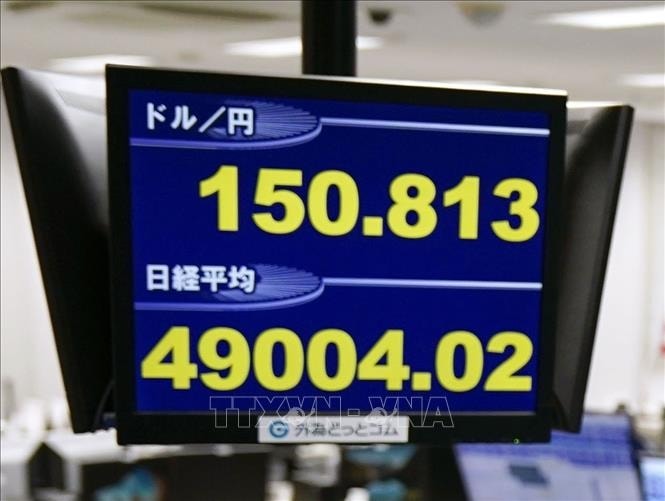 Chứng khoán Nhật Bản bứt phá, Nikkei 225 lập kỷ lục mới