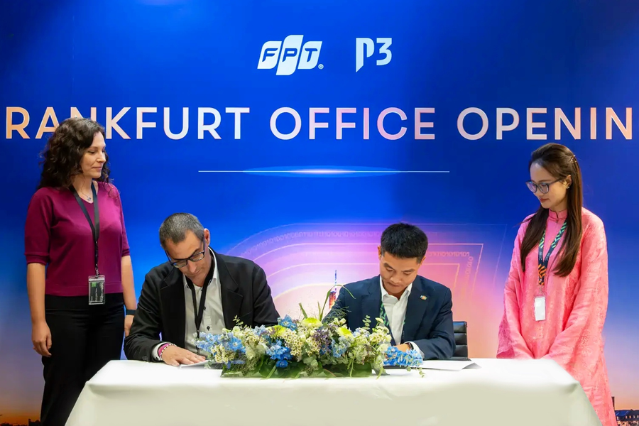 FPT và EmbedIT hợp tác thúc đẩy chuyển đổi số ngành tài chính