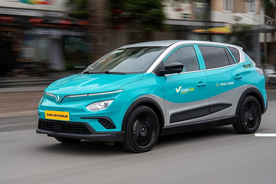 Hãng taxi của tỷ phú Phạm Nhật Vượng tăng vốn lên gần 25.000 tỷ đồng