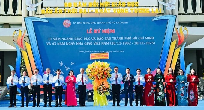 Lễ kỷ niệm 50 năm ngành Giáo dục và Đào tạo TP.HCM: Tôn vinh sứ mệnh “trồng người”