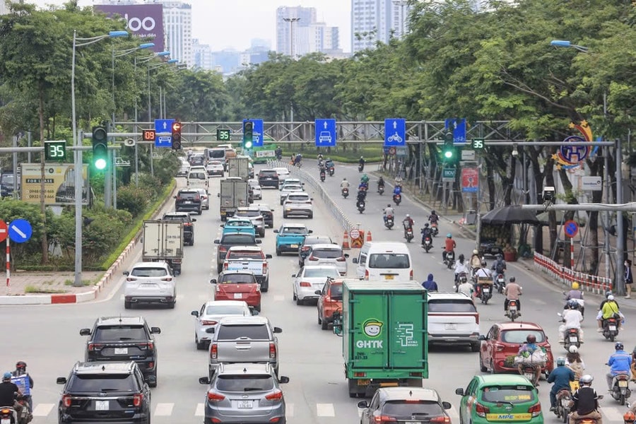 Từ 2030, toàn bộ ôtô và xe máy phải đạt chuẩn khí thải quốc gia