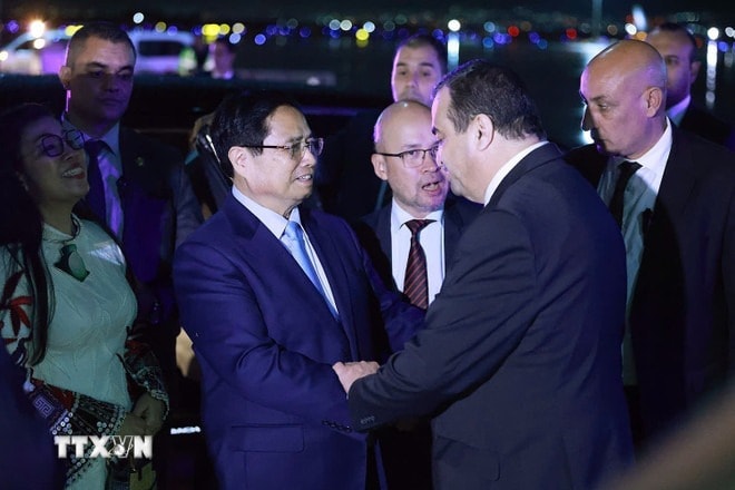 Thủ tướng kết thúc thăm Algeria, lên đường  dự Hội nghị Thượng đỉnh G20 tại Nam Phi