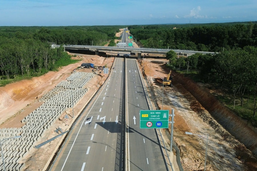 Hoàn tất chuẩn bị để khánh thành, khởi công loạt dự án quy mô lớn vào ngày 19/12