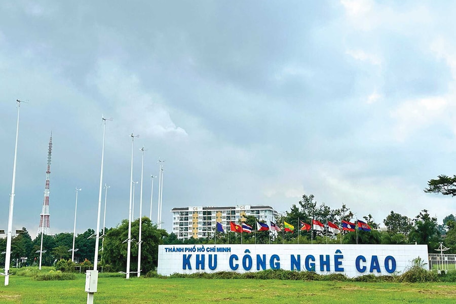 TP.HCM chuyển đổi xanh trong kỷ nguyên số: Tiên phong phát triển khu công nghệ cao phát thải thấp (Bài 2)