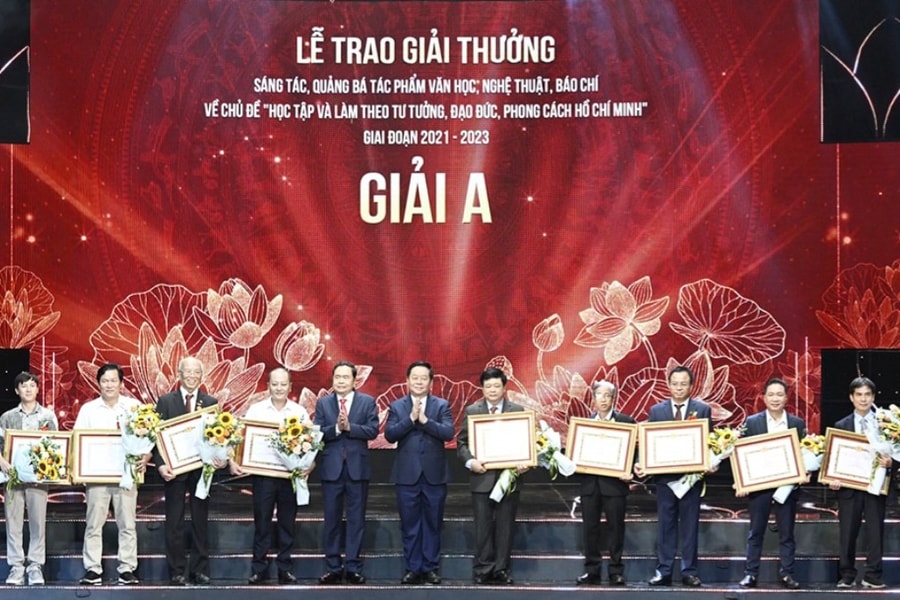 TP.HCM sẽ trao 112 giải thưởng về học tập và làm theo tư tưởng, đạo đức, phong cách Hồ Chí Minh vào ngày 4/12