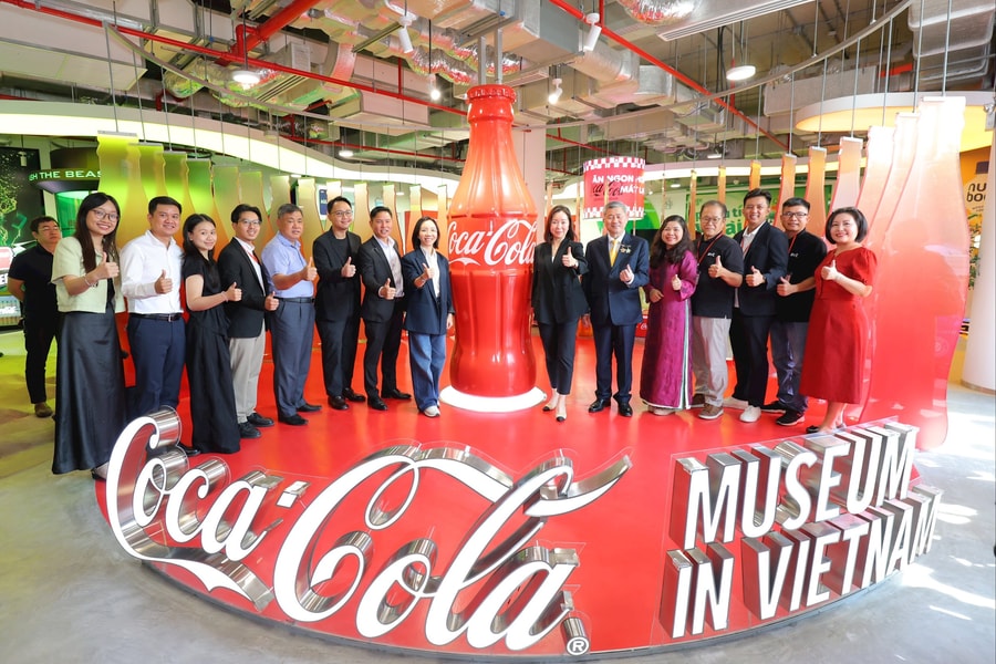 "Vòng tuần hoàn hướng đến tương lai xanh” được trao kỷ lục về thông điệp sống xanh