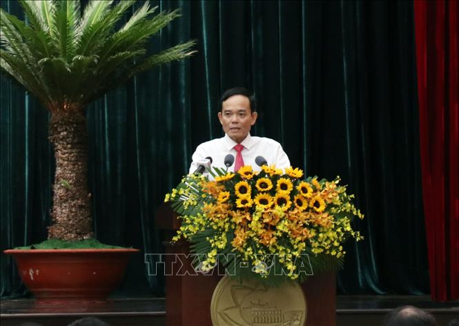 Tập trung tháo gỡ điểm nghẽn, TP.HCM hướng tới tăng trưởng hai con số