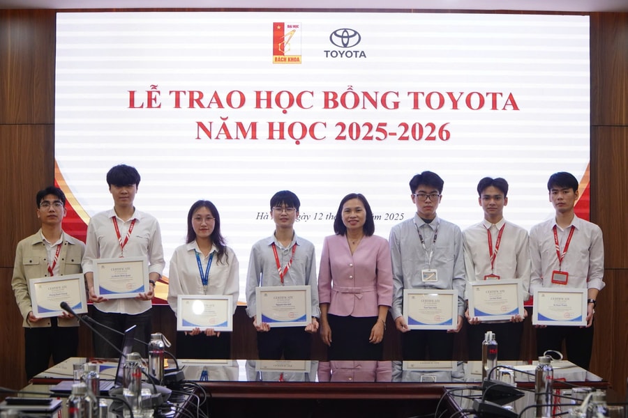 Toyota trao tặng 123 suất học bổng cho sinh viên