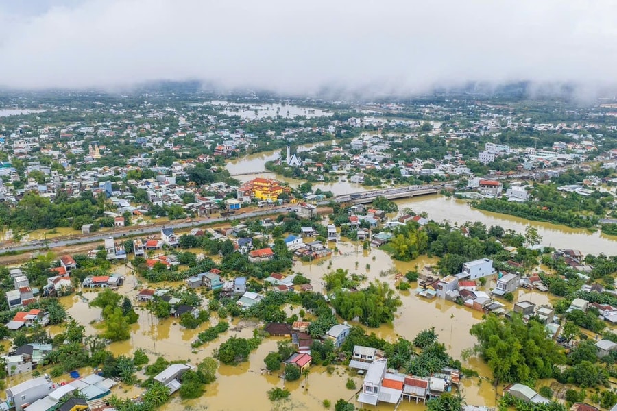 Đà Nẵng bố trí gần 40 tỷ đồng sửa chữa khẩn cấp hạ tầng giao thông sau mưa lũ