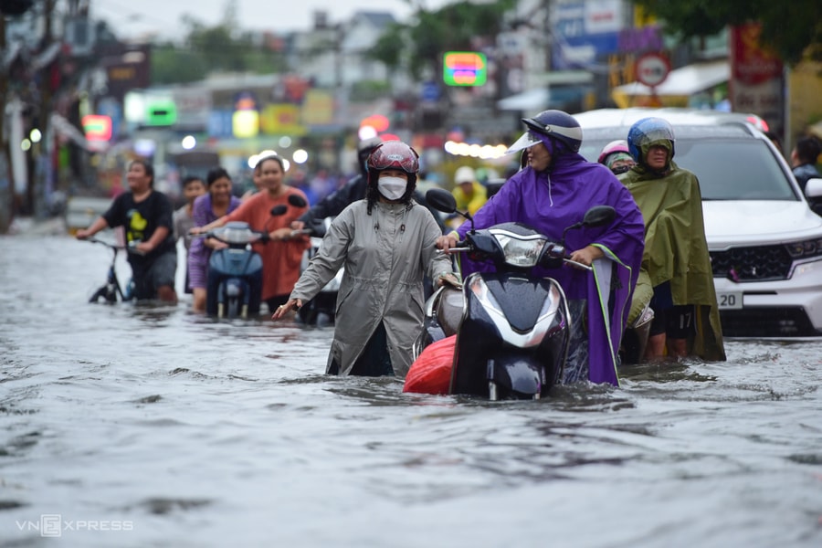 TSKH.KTS Ngô Viết Nam Sơn: “Muốn chống ngập hiệu quả, phải có nhiều giải pháp chiến lược và bền vững"