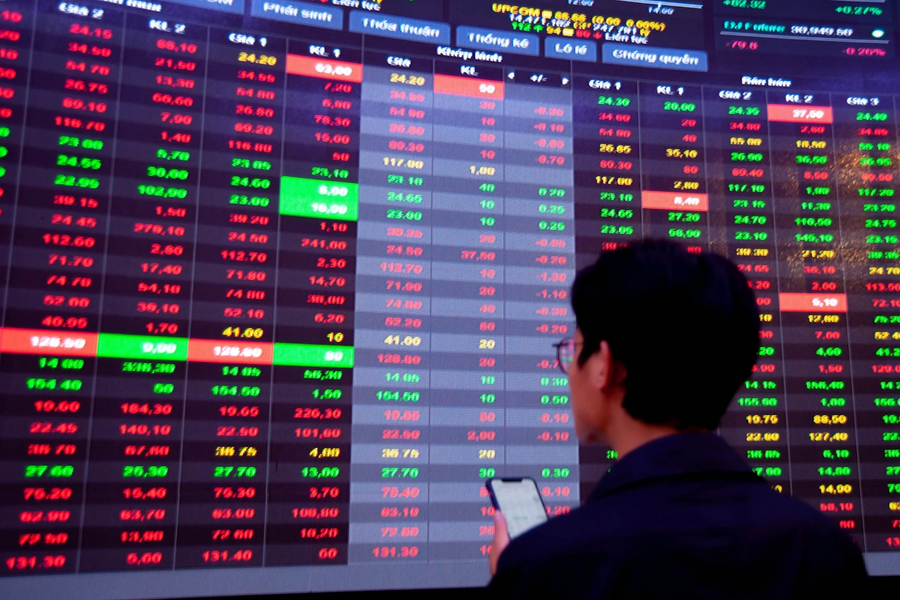 Thị trường chứng khoán 2025: Bứt phá mạnh, bùng nổ thanh khoản, nhưng phân hóa sâu và nhiều biến số