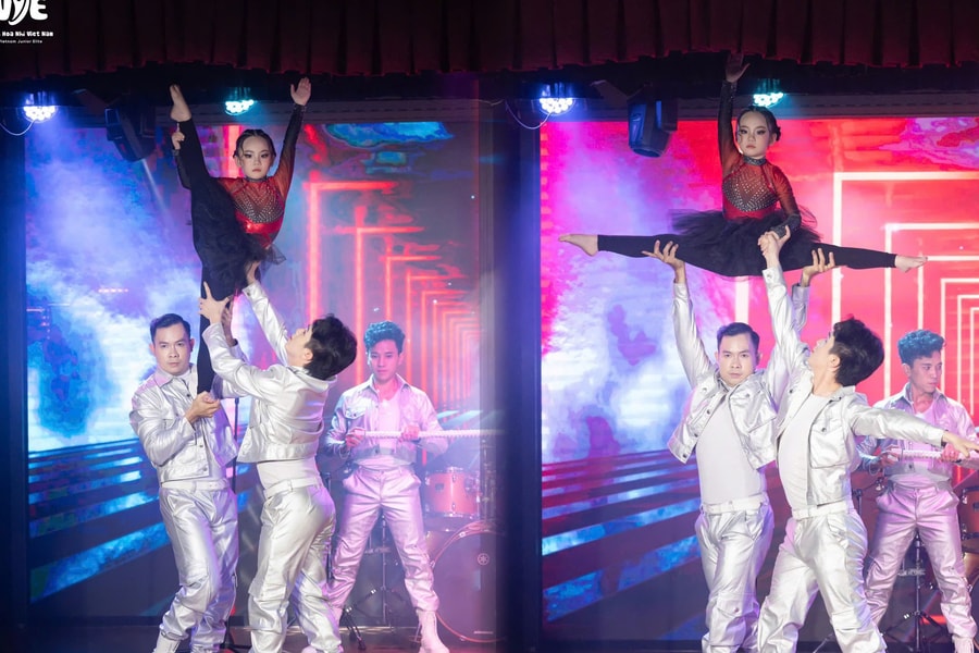 Đại sứ truyền thông Lý Thị Diệp Quỳnh (San San) “thổi bùng” sân khấu Bán kết Tinh Hoa Nhí Việt Nam