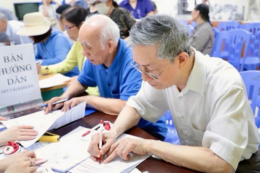 Người lao động vùng đặc biệt khó khăn được xét nghỉ hưu sớm theo danh mục mới