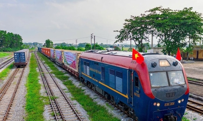 Bộ Xây dựng đề xuất nghiên cứu kỹ lộ trình đầu tư đường sắt Hải Phòng - Hạ Long - Móng Cái