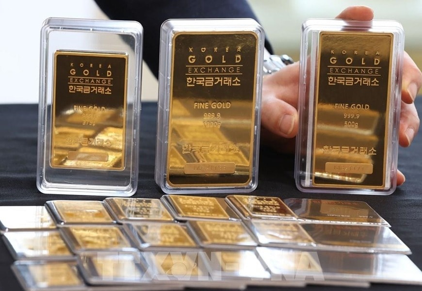 Giá vàng châu Á lập đỉnh mới, vượt mốc 5.000 USD/ounce giữa biến động địa chính trị