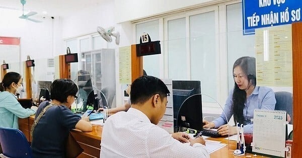 Bộ Nội vụ công bố loạt thủ tục mới về bảo hiểm thất nghiệp
