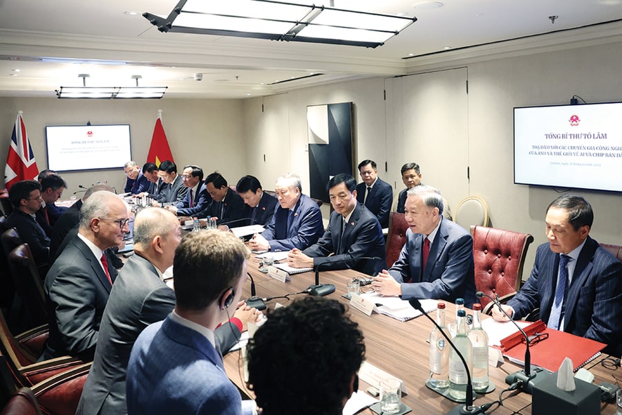 Mùa Xuân - Xã hội trí tuệ nhân tạo cho Việt Nam