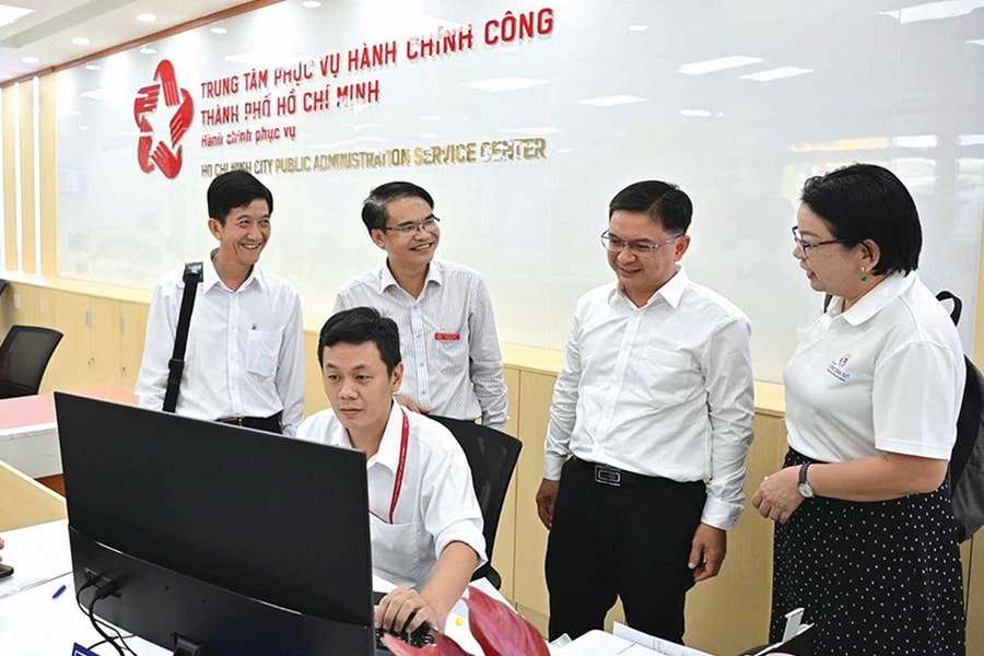 TP.HCM - Ngành nào dẫn dắt tăng trưởng?: “Điểm huyệt” ở thực thi thể chế (Bài 3)