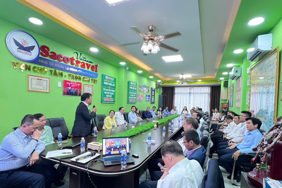 Từ những cái bắt tay: Hình thành mạng lưới doanh nhân cơ sở tại TP.HCM