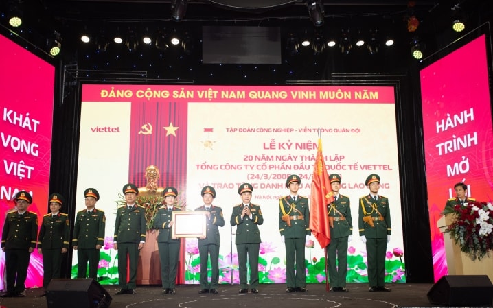 Viettel đánh dấu 20 năm kinh doanh toàn cầu thành công rực rỡ