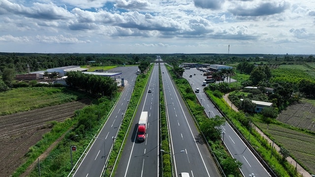 Chốt phương án phân làn mới trên cao tốc TP.HCM - Long Thành - Dầu Giây