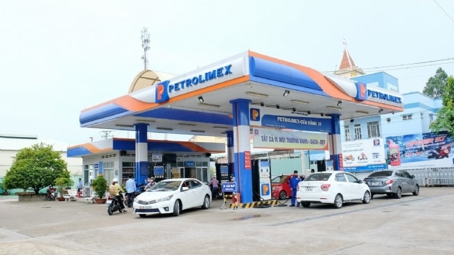 Đề xuất tạm ứng ngân sách 4.000 - 5.000 đồng mỗi lít xăng dầu để bình ổn giá