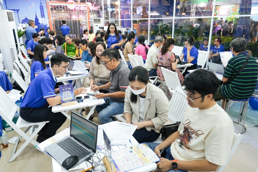 Lễ hội Du lịch TP.HCM 2026: Kích cầu mạnh, doanh thu ước đạt 120 tỷ đồng