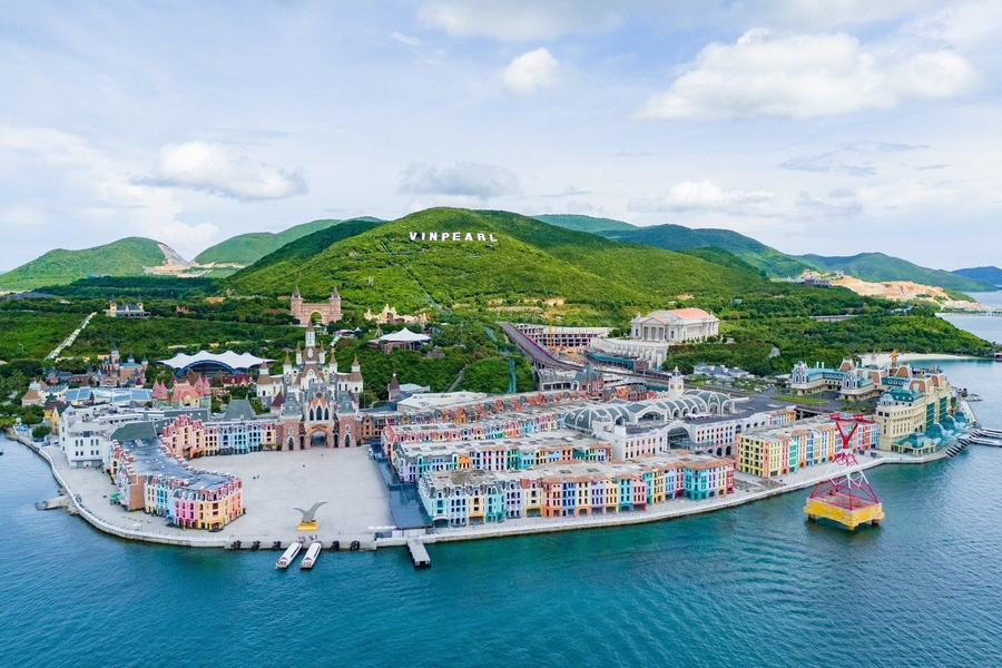 Chuỗi Vinpearl của tỷ phú Phạm Nhật Vượng đặt mục tiêu thu 44 tỷ đồng mỗi ngày