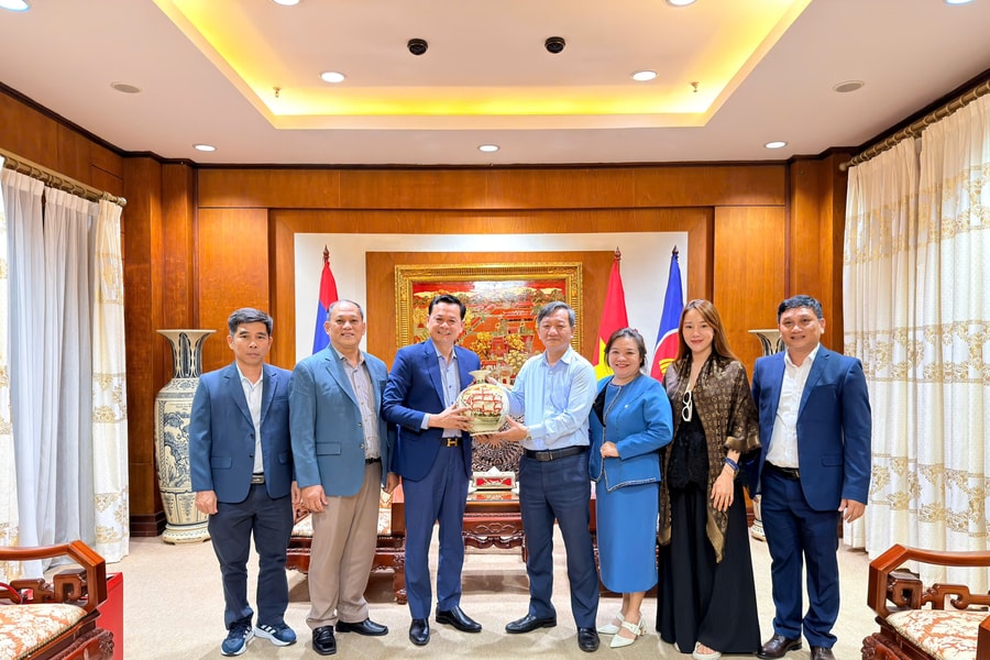 Đoàn HAA và MBC thăm Đại sứ quán Việt Nam tại Lào, kết nối cơ hội hợp tác